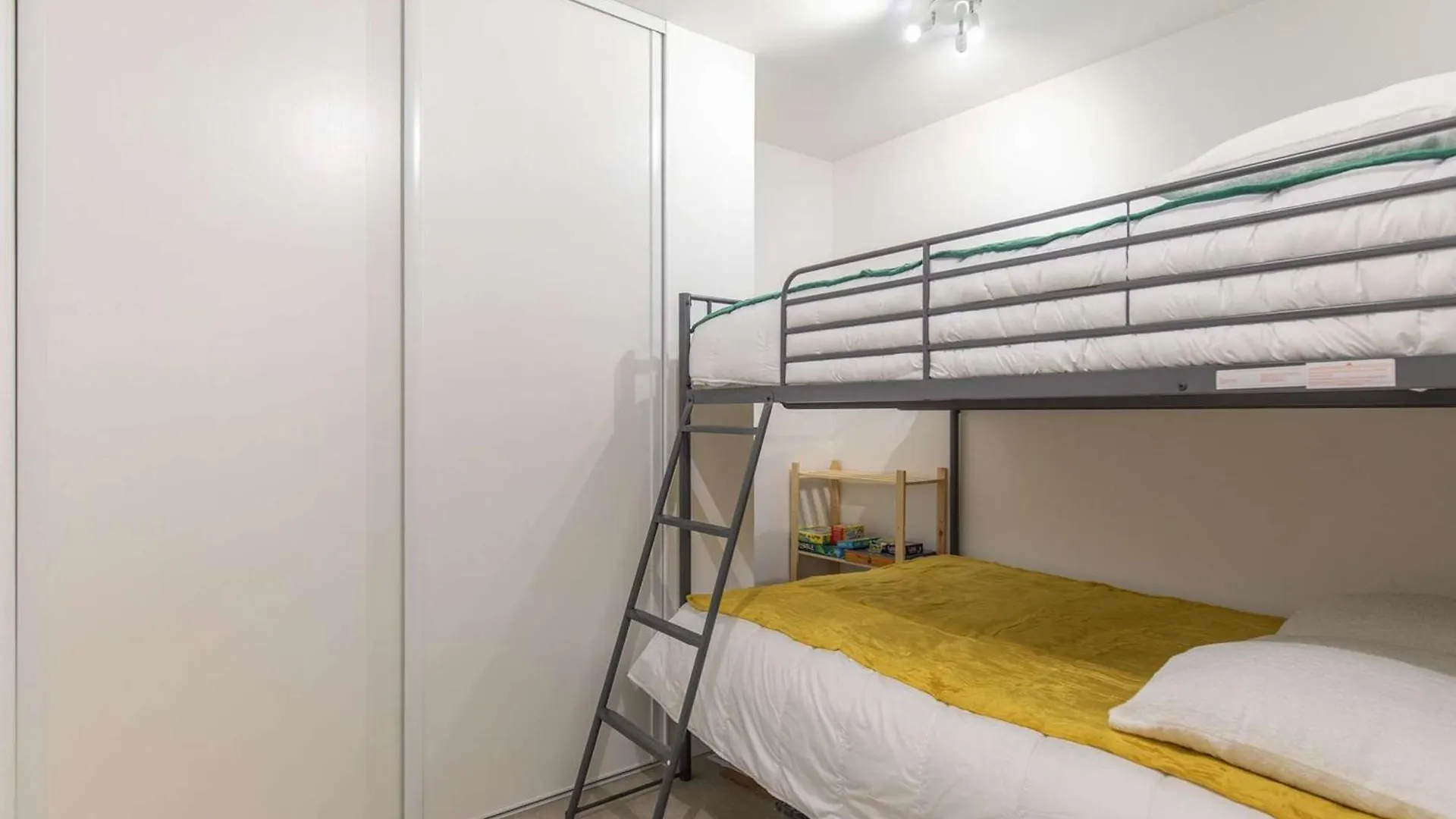 Appartement T3, Terrasse, Parking, Animaux Acceptes, Proche Telecabine Et Centre De Cauterets - Fr-1-401-305