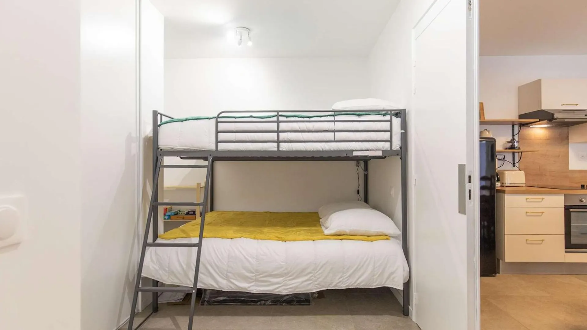 Apartment Appartement T3, Terrasse, Parking, Animaux Acceptes, Proche Telecabine Et Centre De Cauterets - Fr-1-401-305