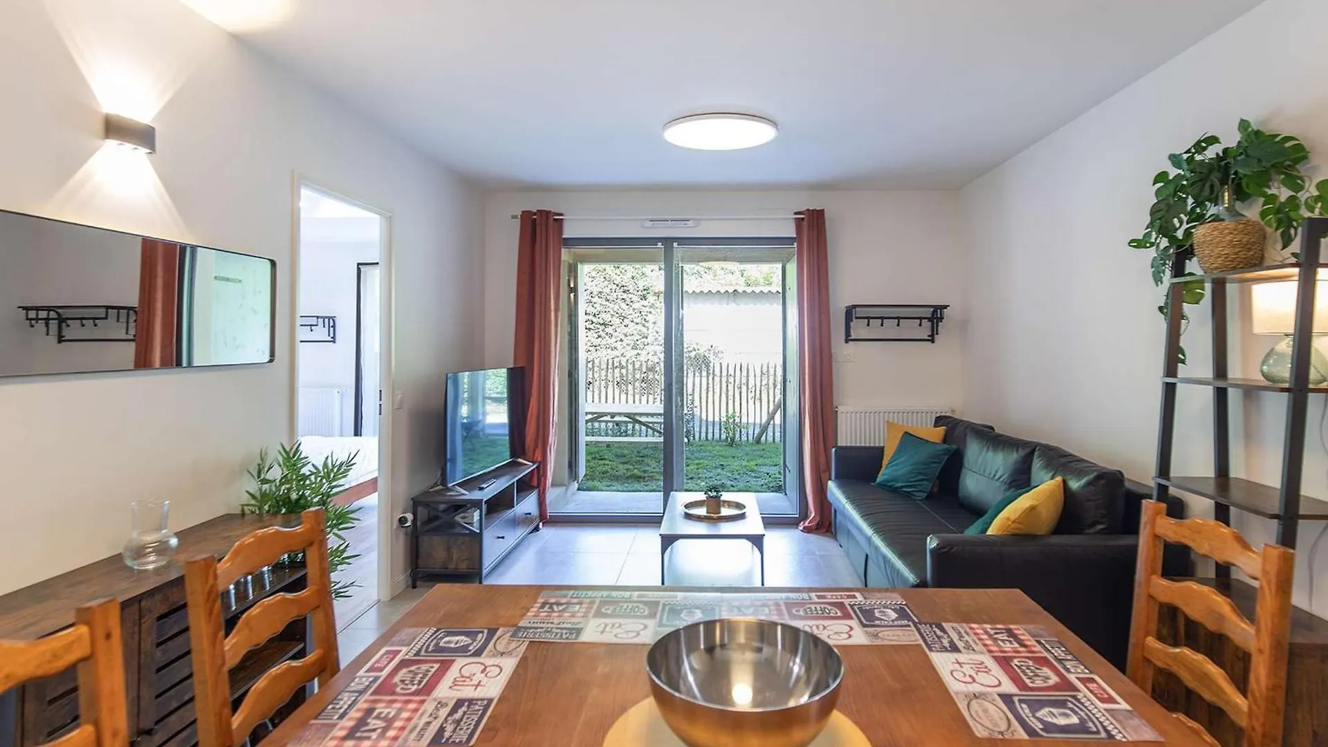 Appartement T3, Terrasse, Parking, Animaux Acceptes, Proche Telecabine Et Centre De Cauterets - Fr-1-401-305 0*,