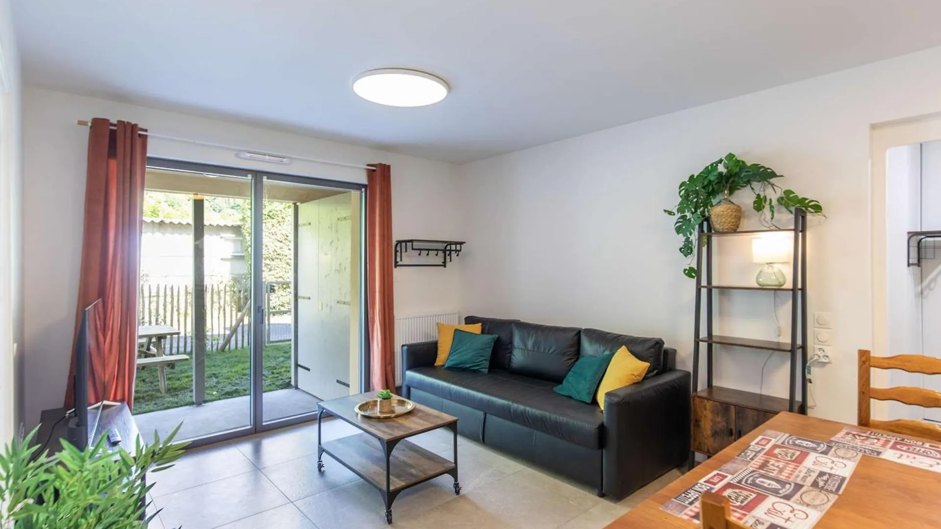 Appartement T3, Terrasse, Parking, Animaux Acceptes, Proche Telecabine Et Centre De Cauterets - Fr-1-401-305